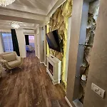 Delux 2 Family Penthouse
