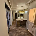 דירה Delux 2 Family Penthouse *