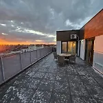 דירה Delux 2 Family Penthouse