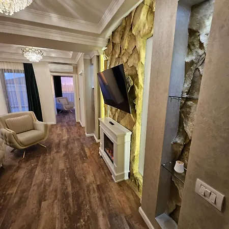 Delux 2 Family Penthouse