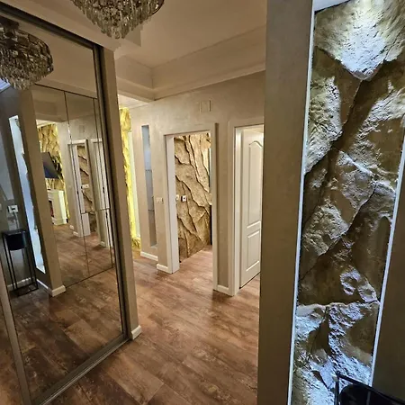 Delux 2 Family Penthouse